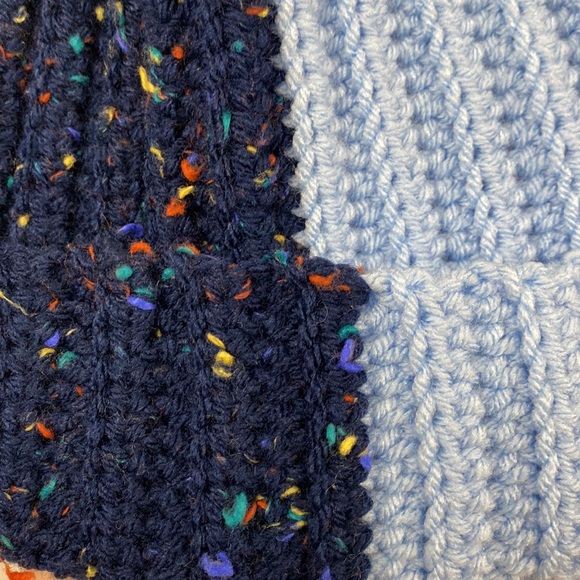 Crochet split color beanie - Picture 2 of 2